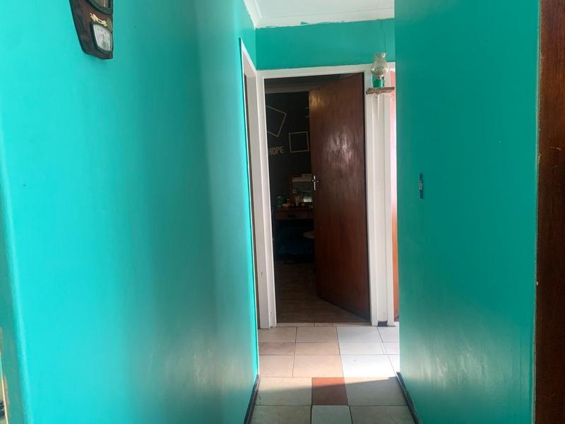 3 Bedroom Property for Sale in Lentegeur Western Cape
